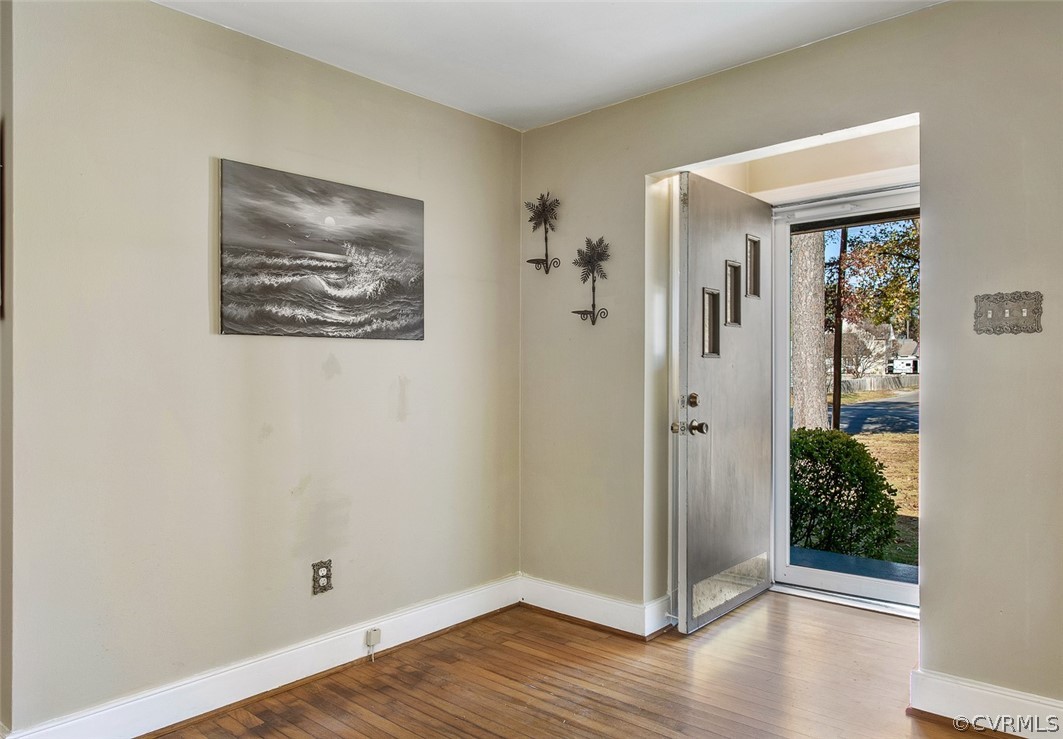 2915 Dumbarton Road Richmond, VA 23228 - Photo 5 of 37 Gallery Image 5