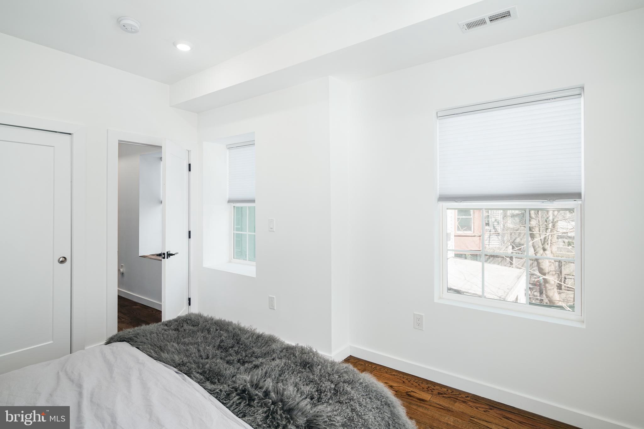 1936 Reed Street Philadelphia, PA 19146 - Photo 20 of 28 2nd floor back bedroom
