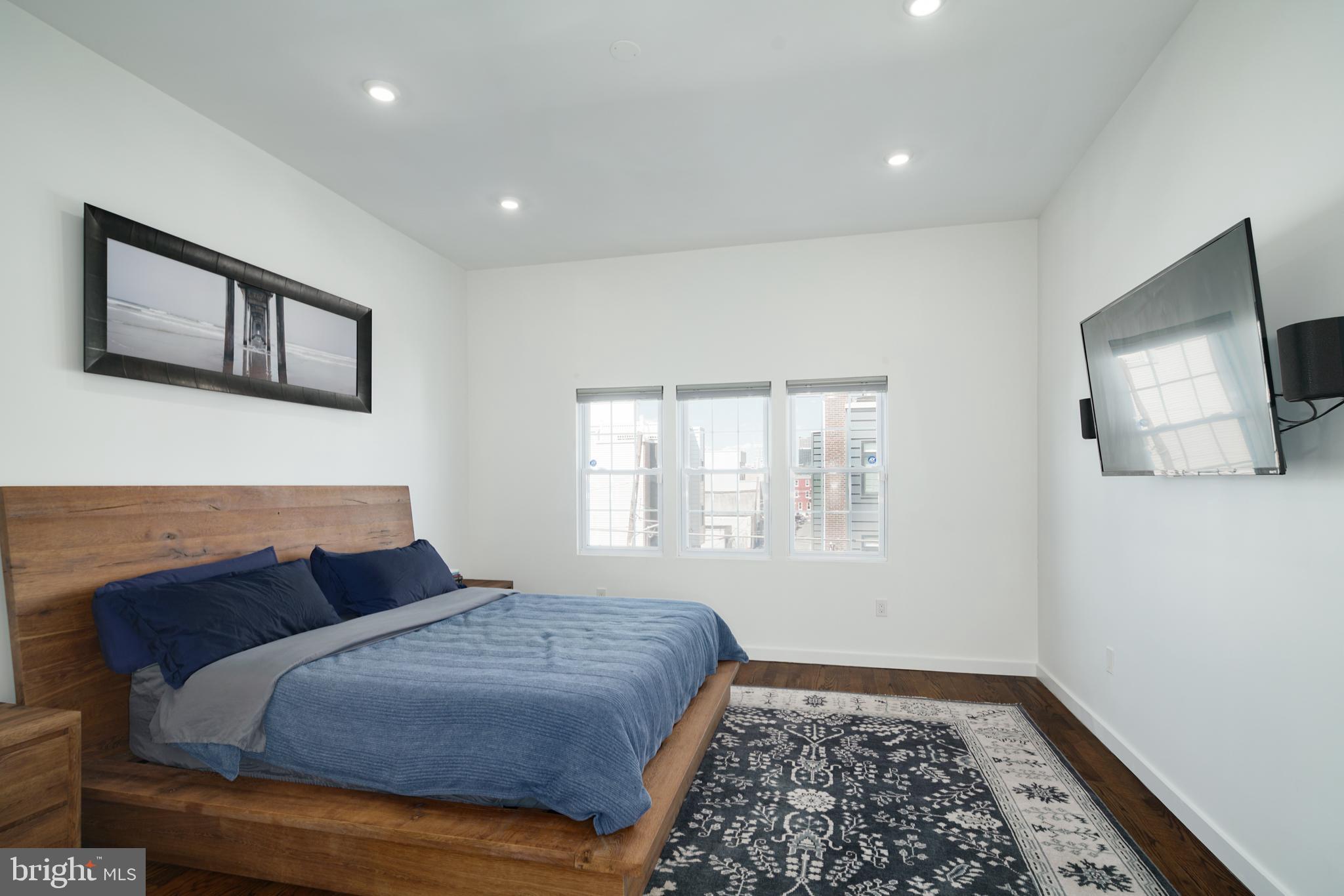 1936 Reed Street Philadelphia, PA 19146 - Photo 21 of 28 primary bedroom