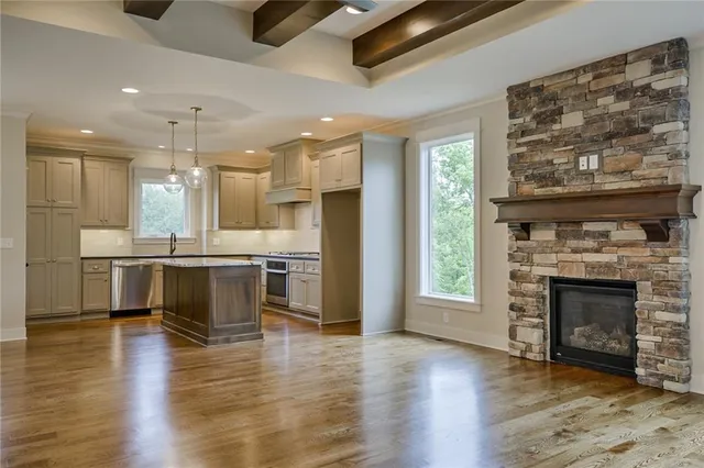 $709,950 | 2407 West 177th Terrace, Overland Park, KS 66085