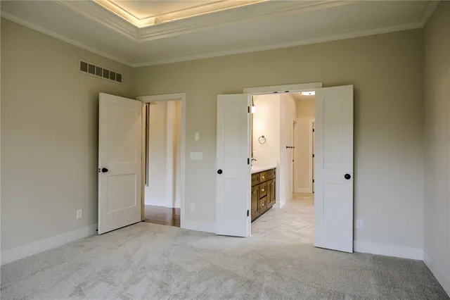 $709,950 | 2407 West 177th Terrace, Overland Park, KS 66085