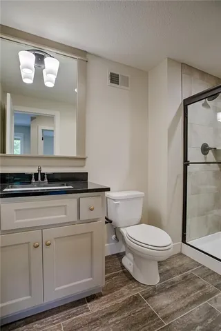 $709,950 | 2407 West 177th Terrace, Overland Park, KS 66085