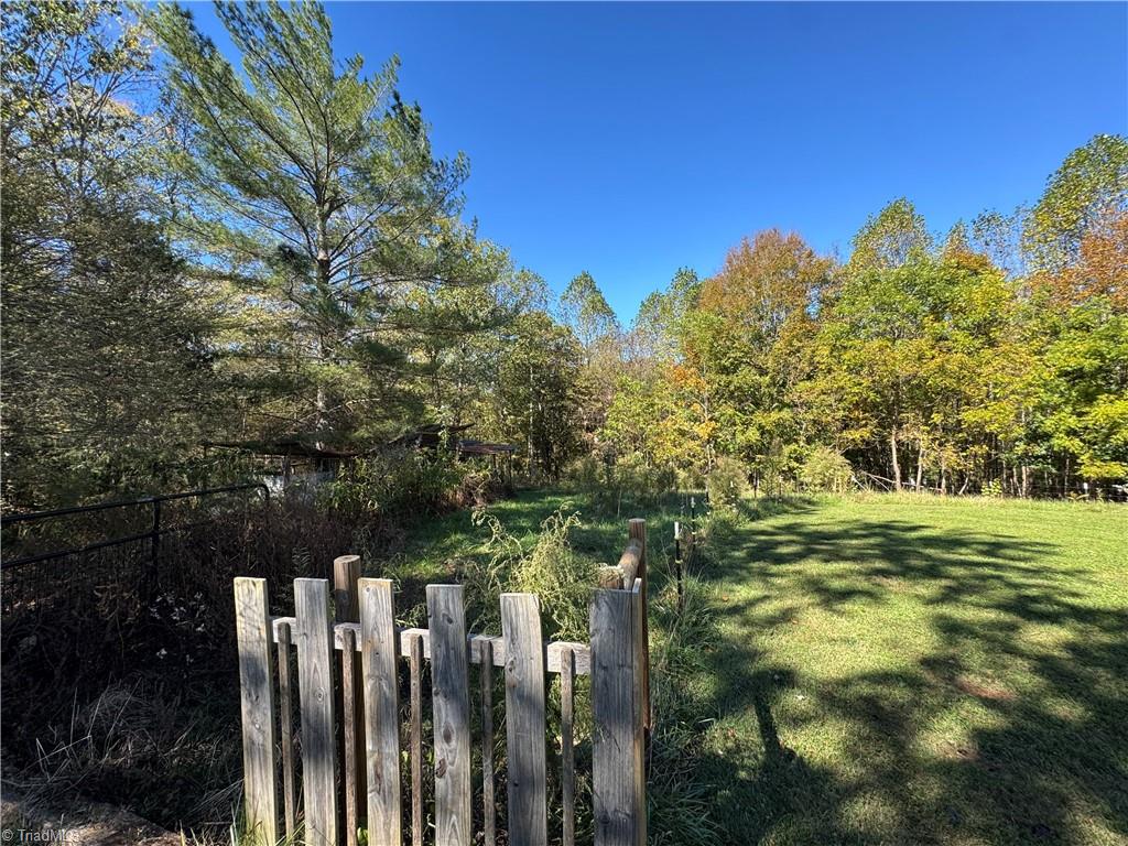 150 Teardrop Acres Way Elkin, NC 28621 - Photo 16 of 48