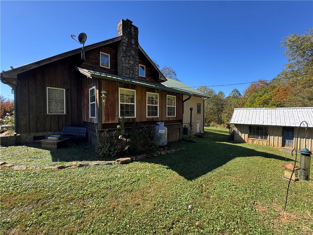 150 Teardrop Acres Way Elkin, NC 28621 - Photo 20 of 48