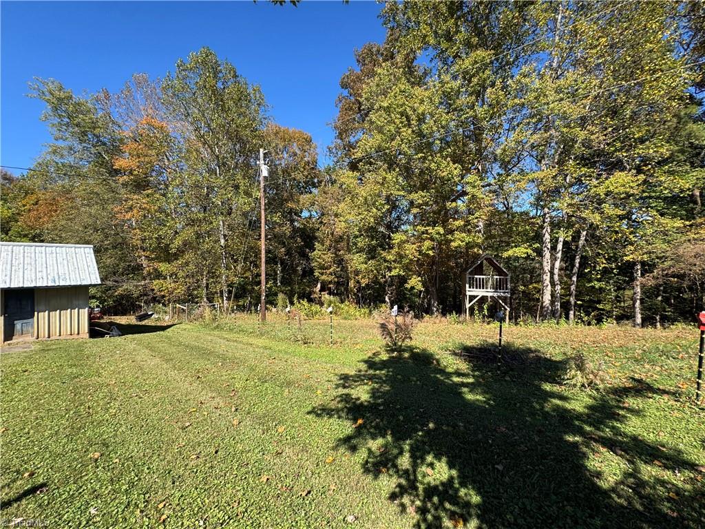 150 Teardrop Acres Way Elkin, NC 28621 - Photo 21 of 48