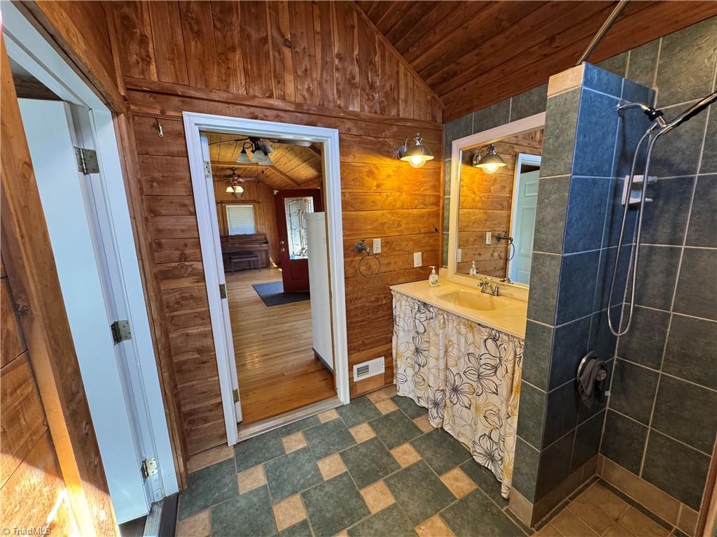 150 Teardrop Acres Way Elkin, NC 28621 - Photo 31 of 48