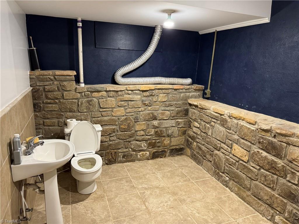 150 Teardrop Acres Way Elkin, NC 28621 - Photo 40 of 48