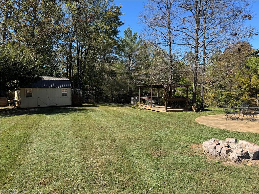 150 Teardrop Acres Way Elkin, NC 28621 - Photo 9 of 48