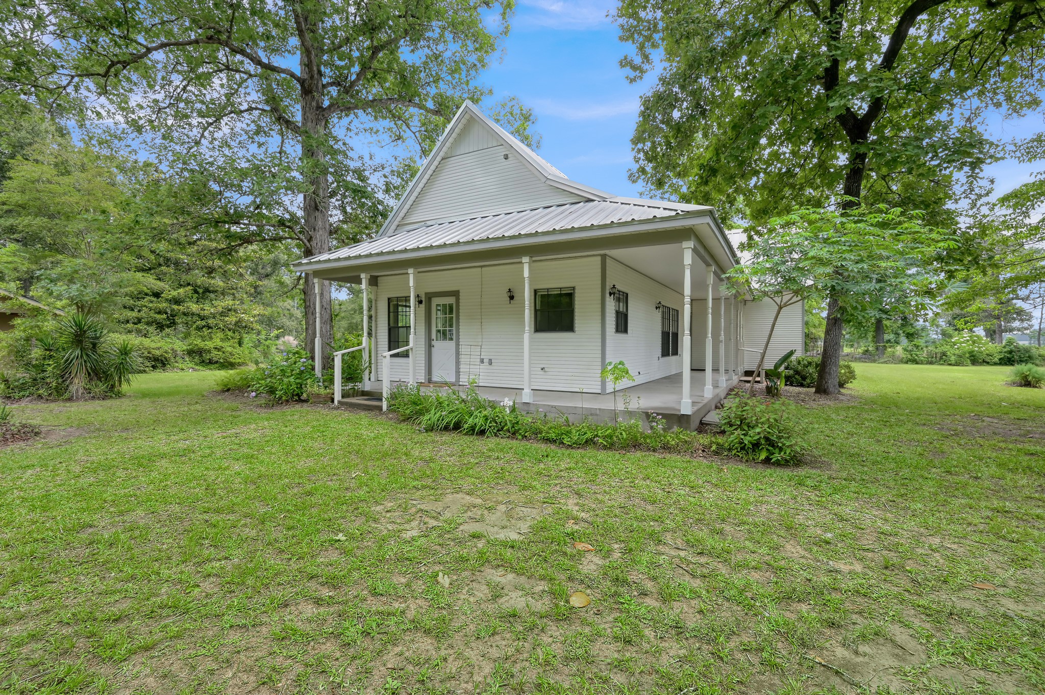 16892 Payne Road Conroe, TX 77302 - Photo 2 of 50
