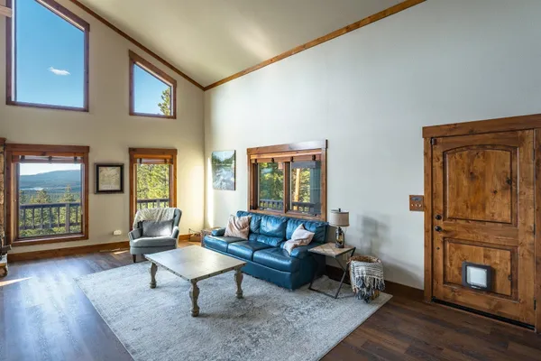 $1,700,000 | 16746 Tewksbury Drive, Truckee, CA 96161