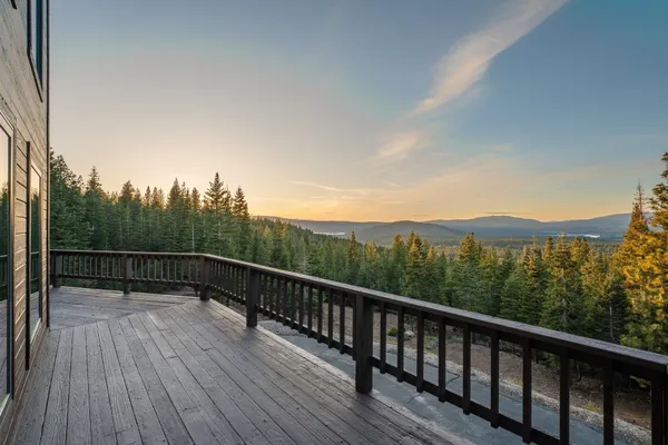 $1,700,000 | 16746 Tewksbury Drive, Truckee, CA 96161