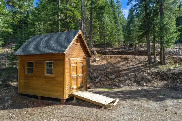 $1,700,000 | 16746 Tewksbury Drive, Truckee, CA 96161