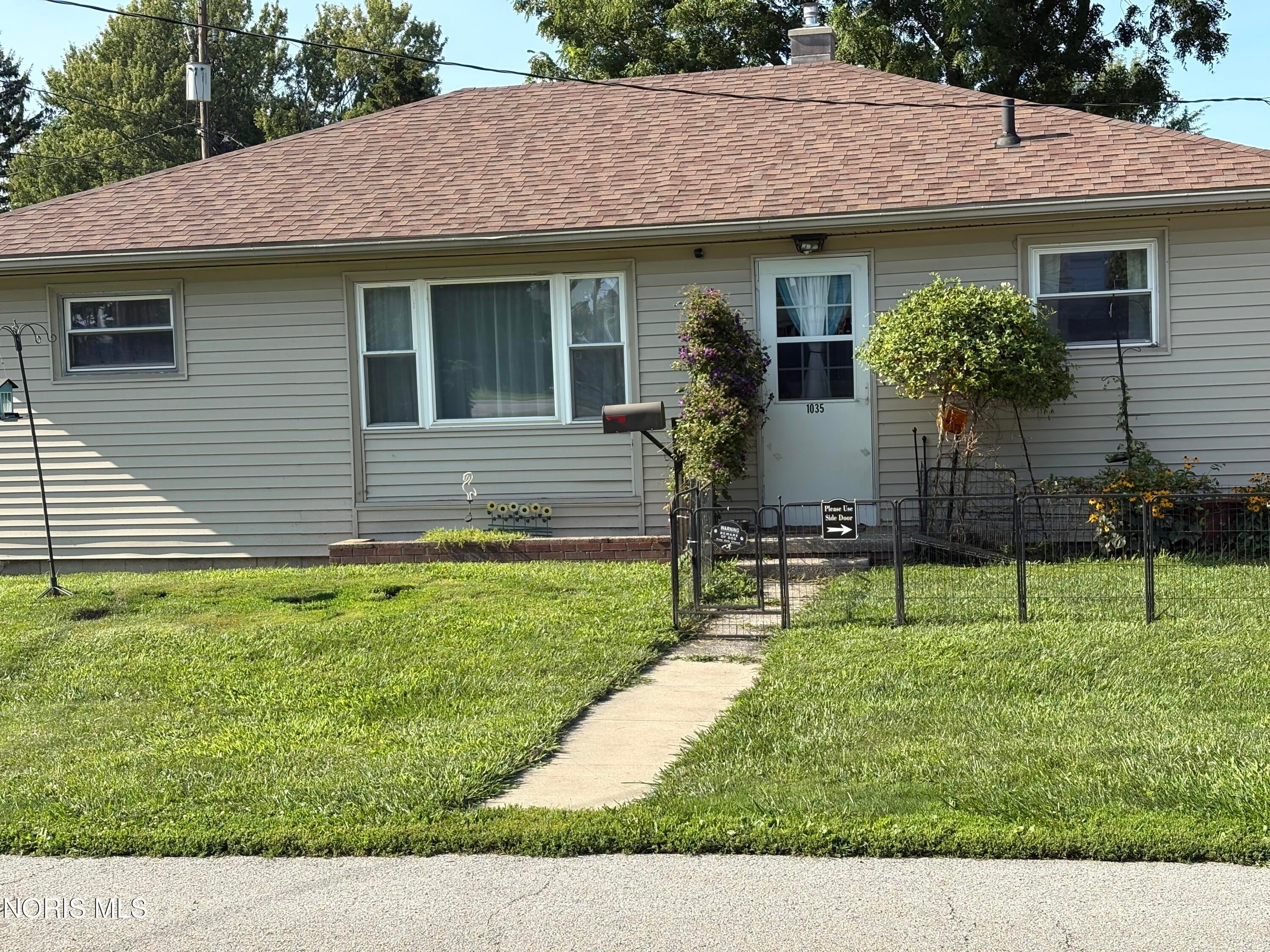 1035 Mambrino Road Oregon, OH 43616 - Photo 5 of 19 Gallery Image 5