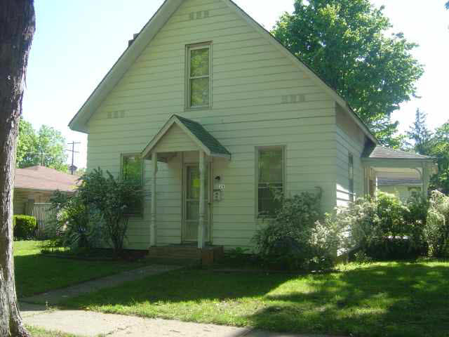 228 West 8th Street Rochester, IN 46975 - Photo 1 of 4
