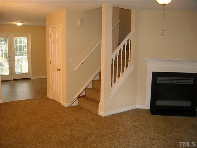 5553 Fieldcross Court Raleigh, NC 27610 - Photo 2 of 9 Photo 2
