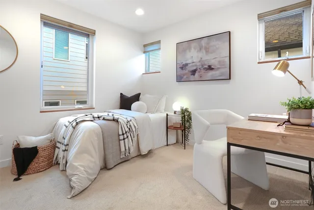 $565,000 | 10344 Wallingford Avenue North, Seattle, WA 98133