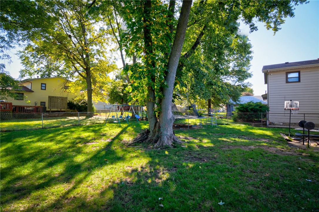 3620 North Dove Drive Decatur, IL 62526 - Photo 15 of 16 Gallery Image 15