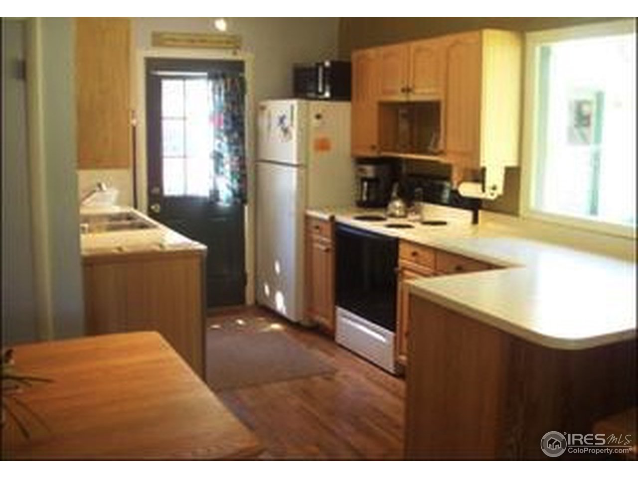 351 Aurora Road Black Hawk, CO 80422 - Photo 4 of 16 Spacious Kitchen