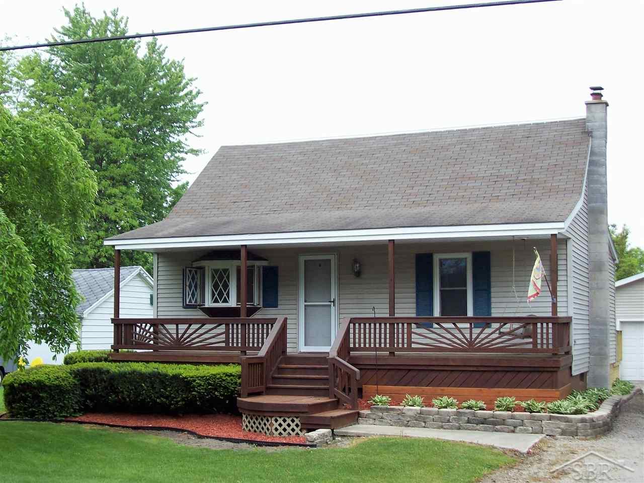 5285 Sherman Road Saginaw, MI 48604 - Photo 1 of 27 31320671.JPG