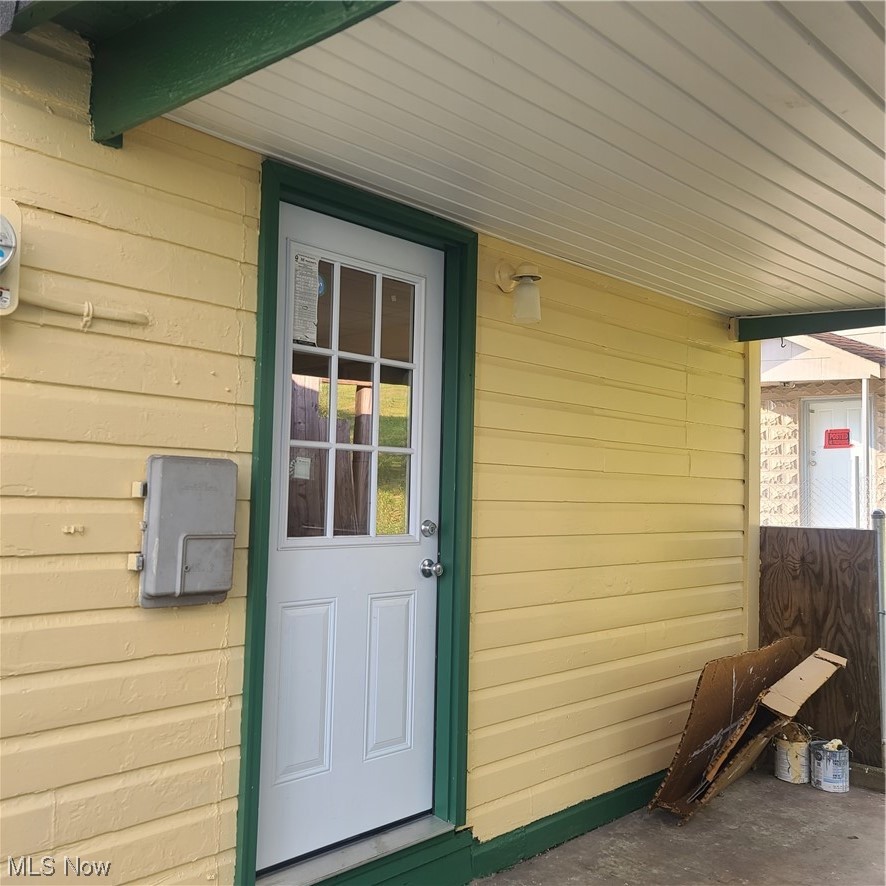 854 National Road Bridgeport, OH 43912 - Photo 21 of 27 View of doorway to property