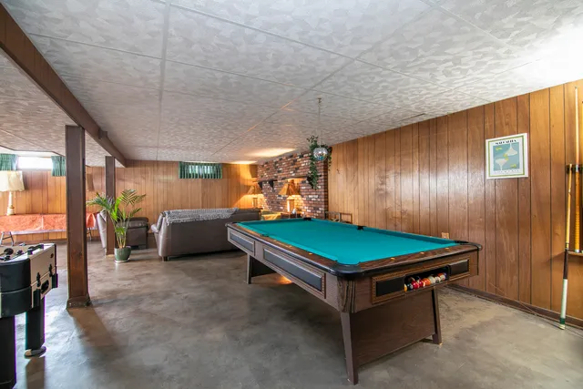 $240,000 | 1611 Quail Drive, St. Anne, IL 60964