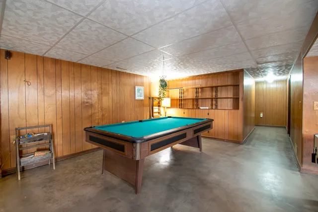 $240,000 | 1611 Quail Drive, St. Anne, IL 60964