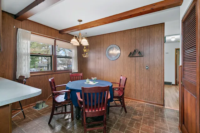 $240,000 | 1611 Quail Drive, St. Anne, IL 60964