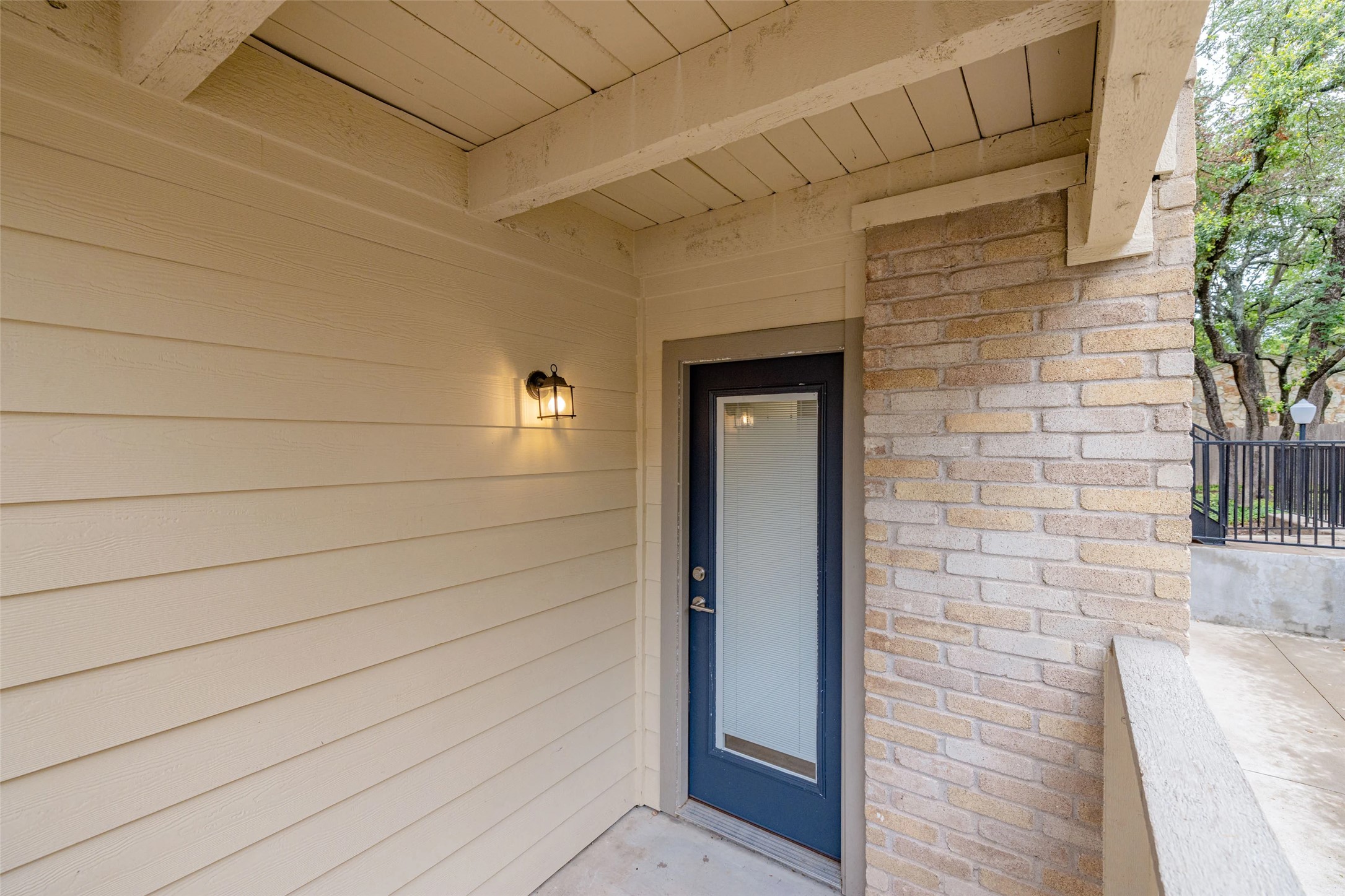 8405 Bent Tree Road, Unit 3412 Austin, TX 78759 - Photo 12 of 20 a view of front door