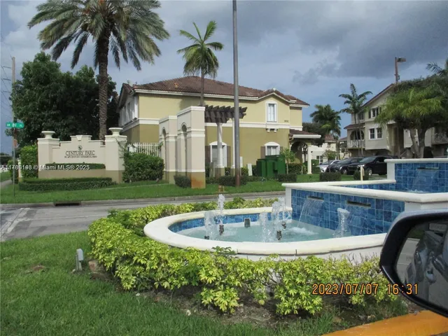 $2,800 | 8980 West Flagler Street, Unit 102, Miami, FL 33174