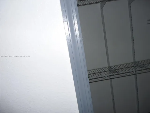 $2,800 | 8980 West Flagler Street, Unit 102, Miami, FL 33174