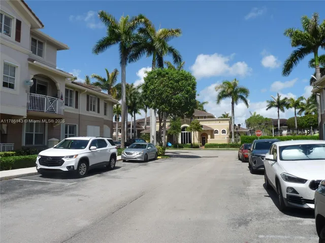 $2,800 | 8980 West Flagler Street, Unit 102, Miami, FL 33174