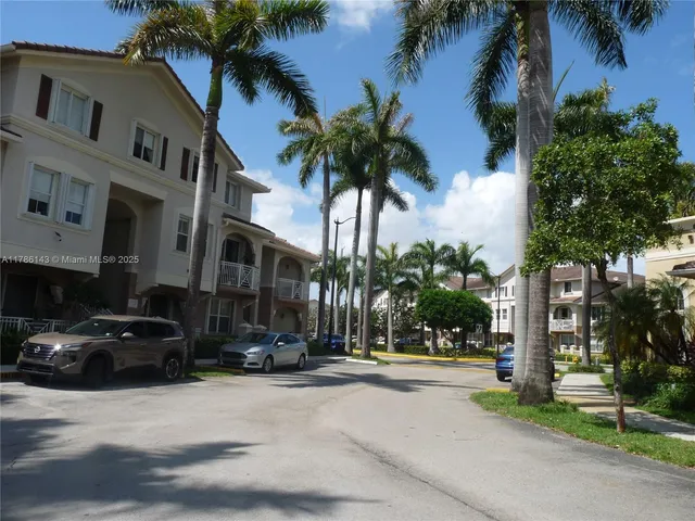 $2,800 | 8980 West Flagler Street, Unit 102, Miami, FL 33174