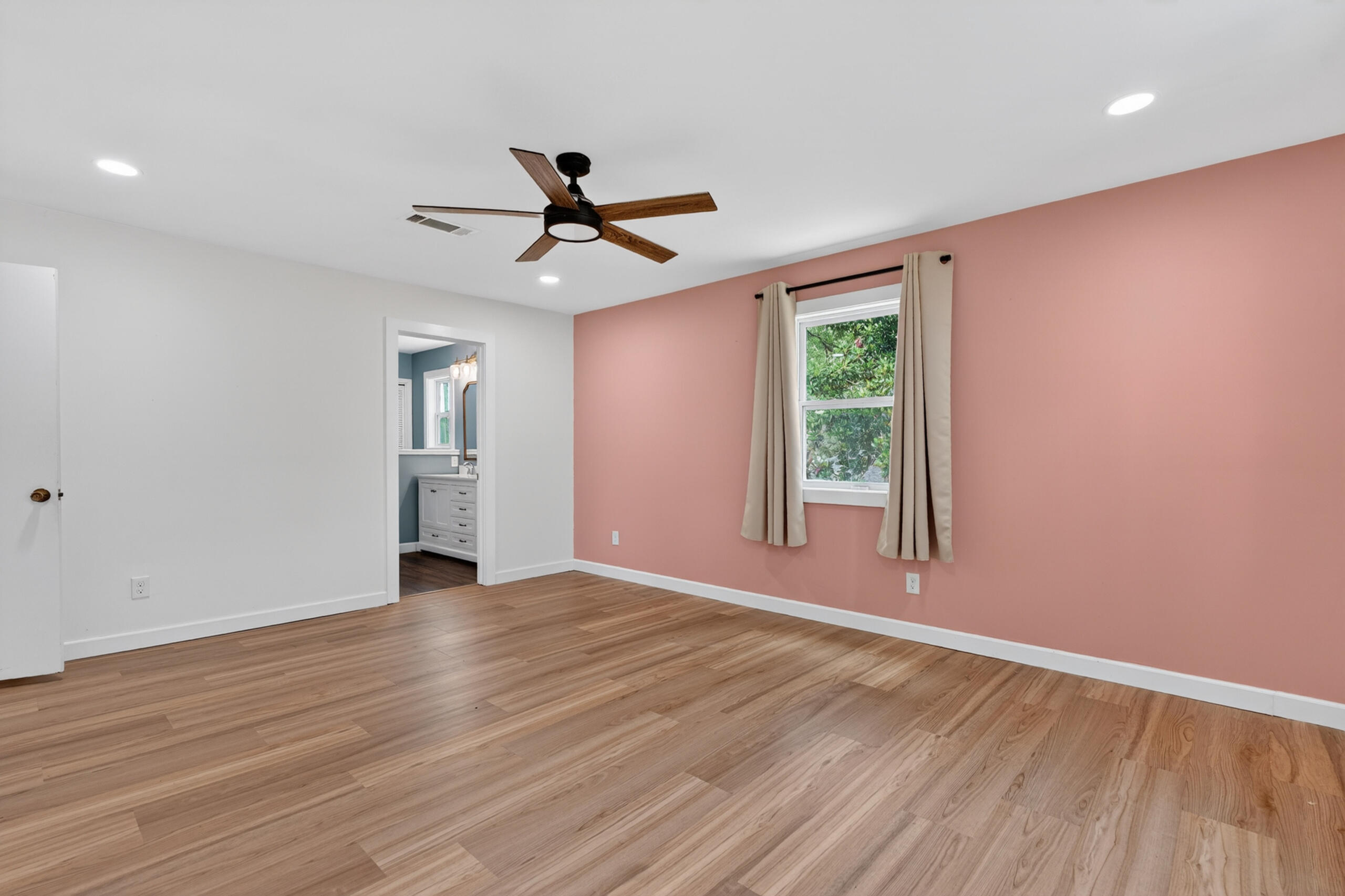 154 Country Club Road Shalimar, FL 32579 - Photo 22 of 39 039_152 Country Club-38