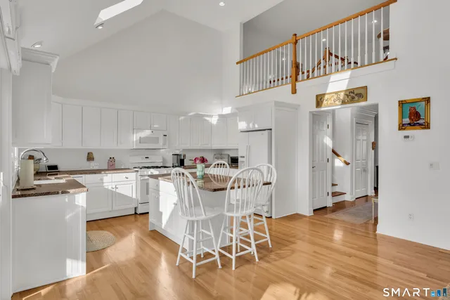 $749,900 | 83 Long Hill Farm, Unit 83, Guilford, CT 06437