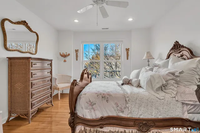 $749,900 | 83 Long Hill Farm, Unit 83, Guilford, CT 06437