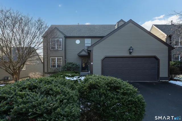 $749,900 | 83 Long Hill Farm, Unit 83, Guilford, CT 06437