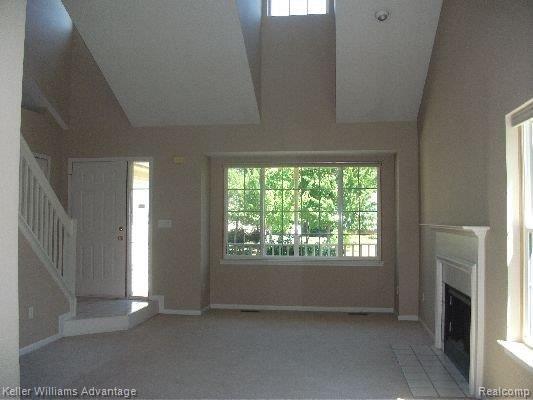 2714 Ravineside South Howell, MI 48843 - Photo 7 of 17 Living Room.jpg