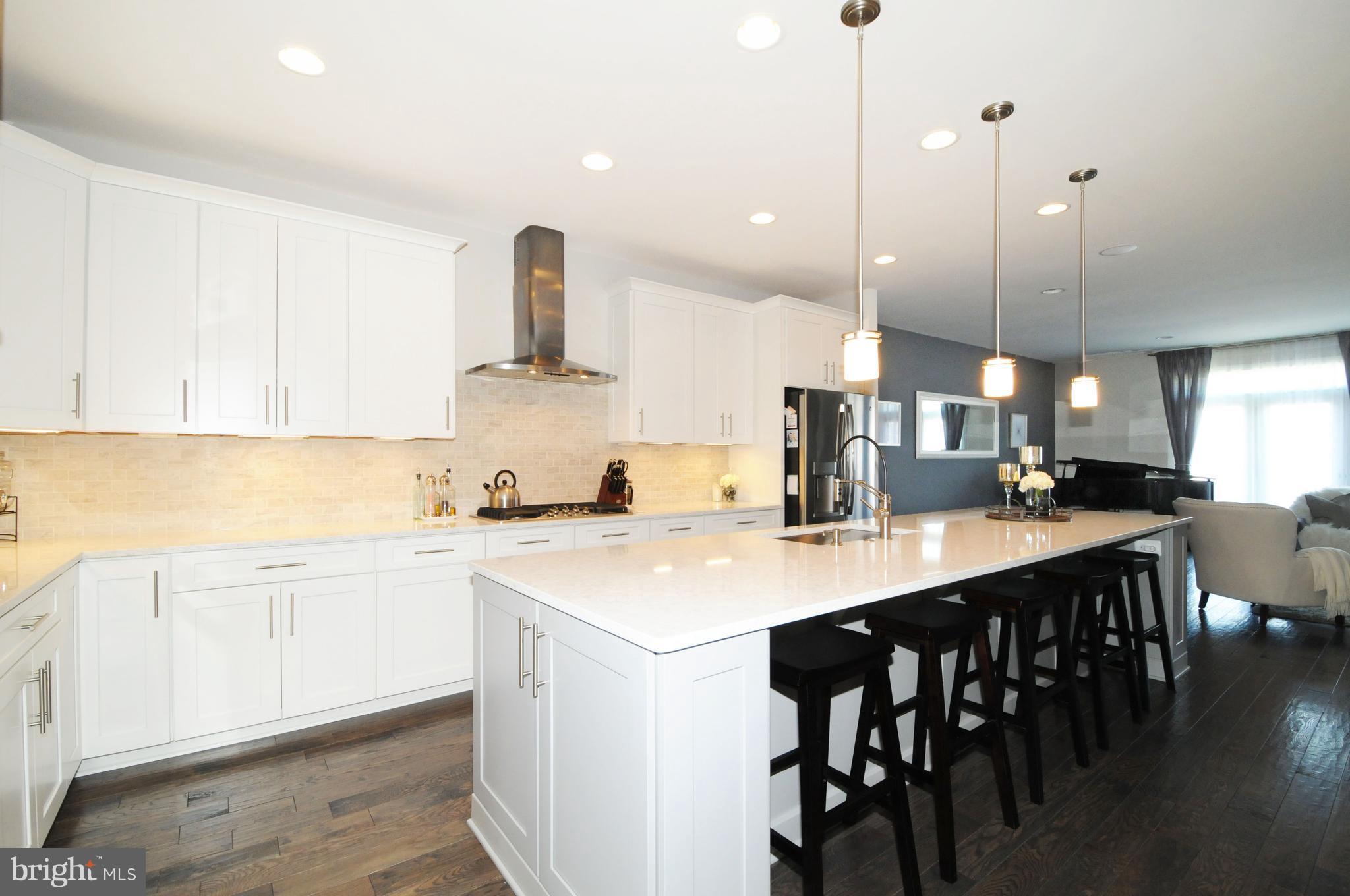 2354 Chadlington Road Falls Church, VA 22043 - Photo 11 of 41 5 BURNER GAS COOKTOP & EXTERNALLY VENTED HOOD
