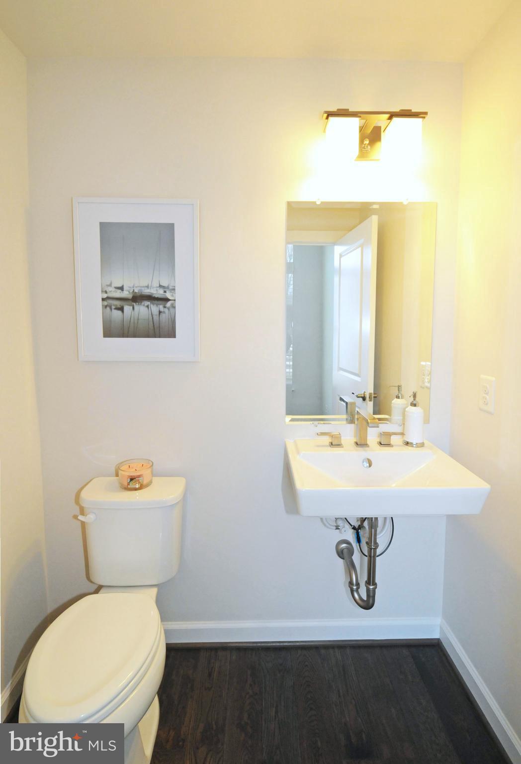 2354 Chadlington Road Falls Church, VA 22043 - Photo 15 of 41 MAIN LEVEL POWDER ROOM