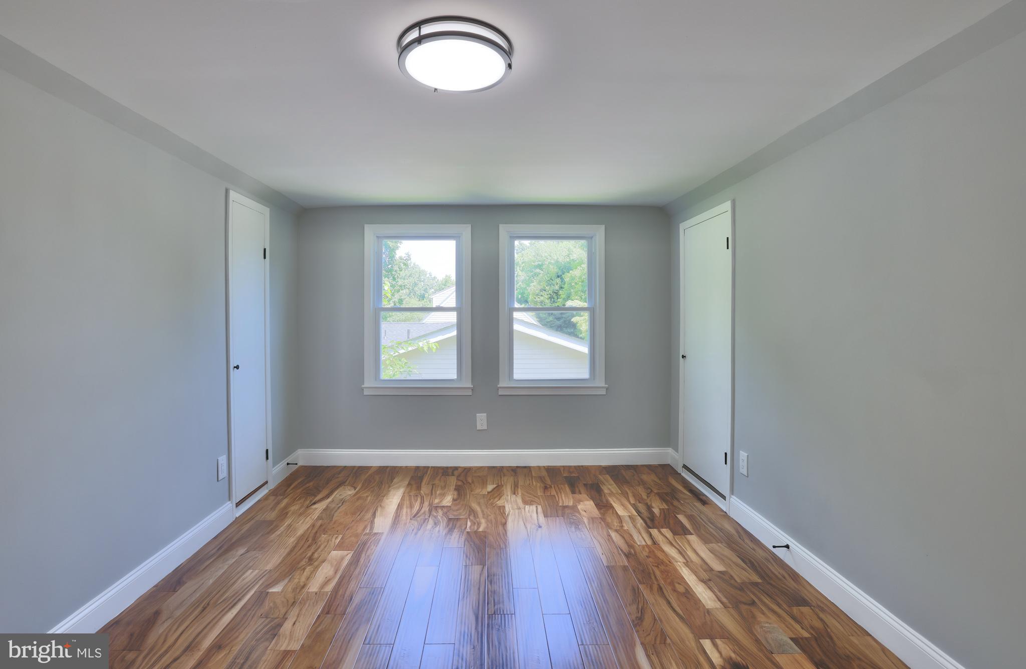 301 South Harrison Road Sterling, VA 20164 - Photo 36 of 42 Gallery Image 36