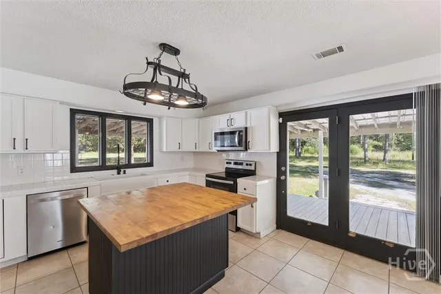 $389,000 | 479 Mannie English Road, Ellabell, GA 31308