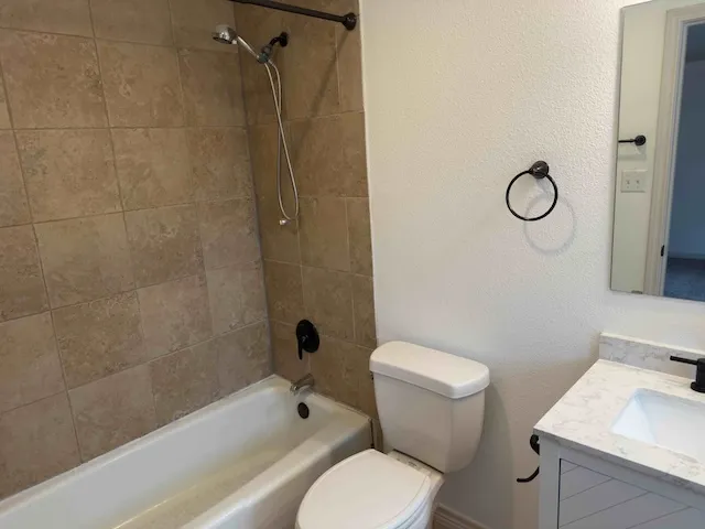 $1,550 | 1407 West 39th 1/2 Street, Unit 203, Austin, TX 78756