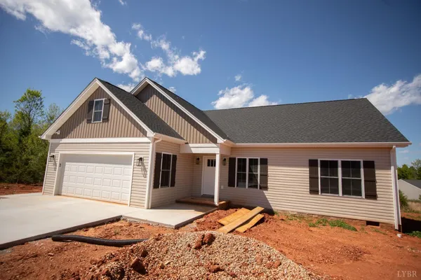 $389,900 | 108 Montfair Drive, Amherst, VA 24521