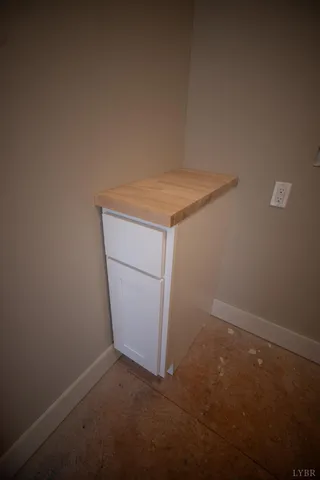 a view of utility room