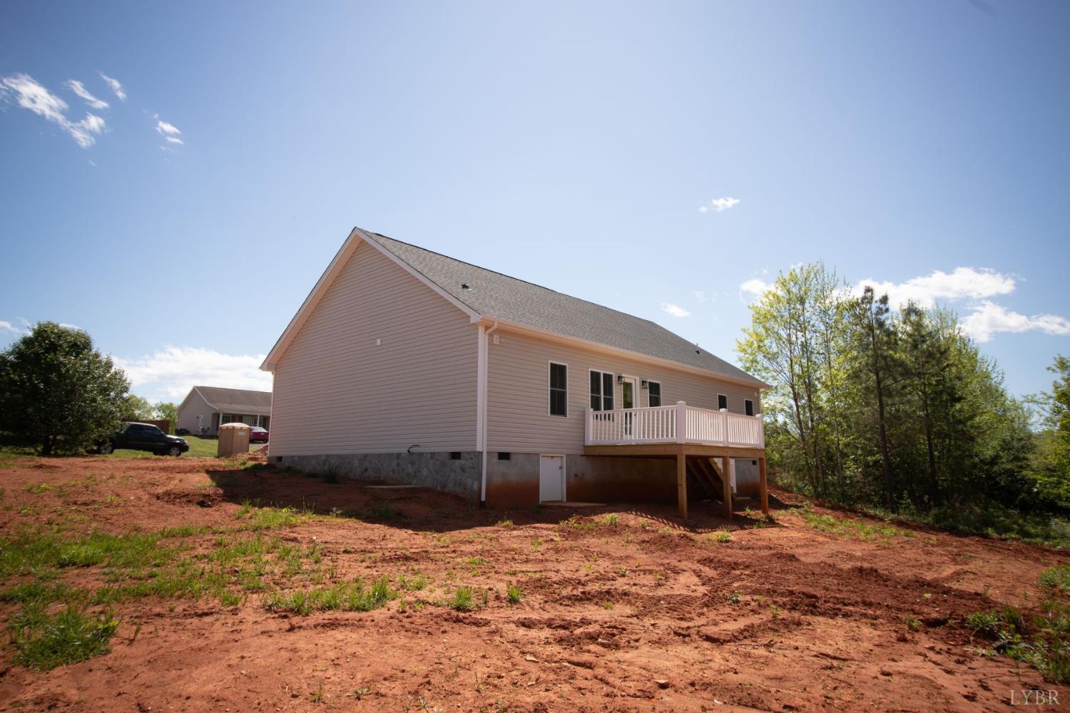 108 Montfair Drive Amherst, VA 24521 - Photo 32 of 39 a front view of a house with a yard