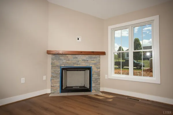 $389,900 | 108 Montfair Drive, Amherst, VA 24521