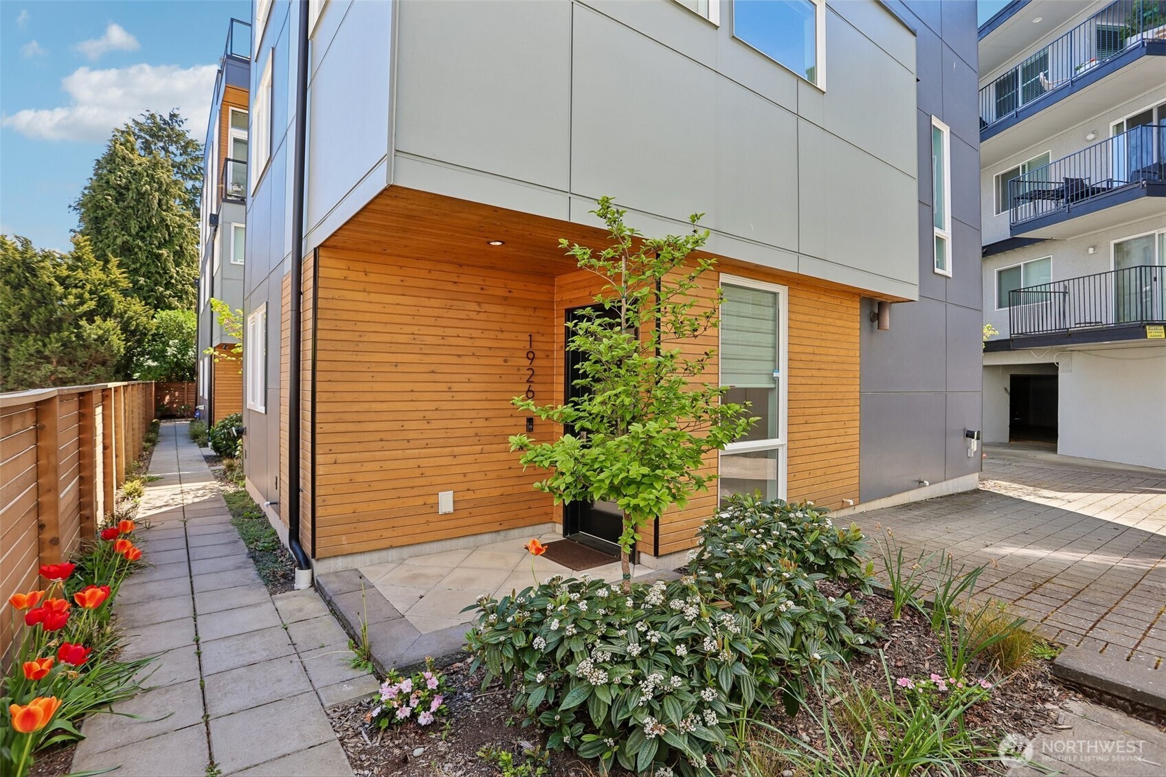 1926 Ferry Avenue Southwest Seattle, WA 98116 - Photo 2 of 40