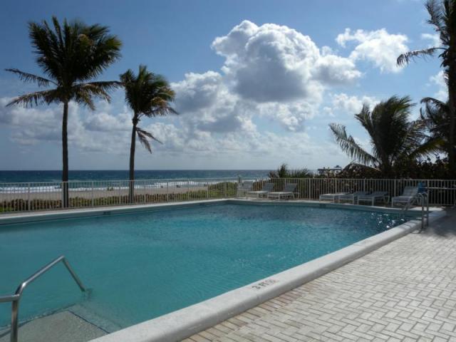 3000 South Ocean Boulevard, Unit 303 Boca Raton, FL 33432 - Photo 36 of 51 Pool