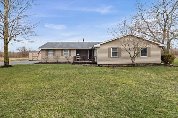 $324,900 | 11046 West Scott Road, Ridgeway, NY 14103