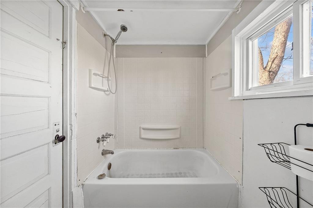 587 Brownsdale Road Renfrew, PA 16053 - Photo 23 of 36